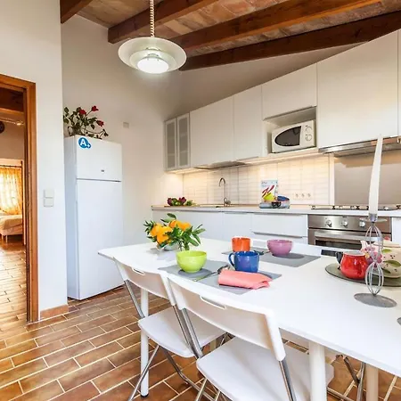 Can Bleo Is A Great Four Bedroom Sleeping 7 Guests With Its Own Hot-tub Pool Villa Pollenca