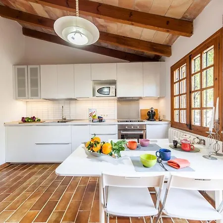 Can Bleo Is A Great Four Bedroom Sleeping 7 Guests With Its Own Hot-tub Pool * Pollenca